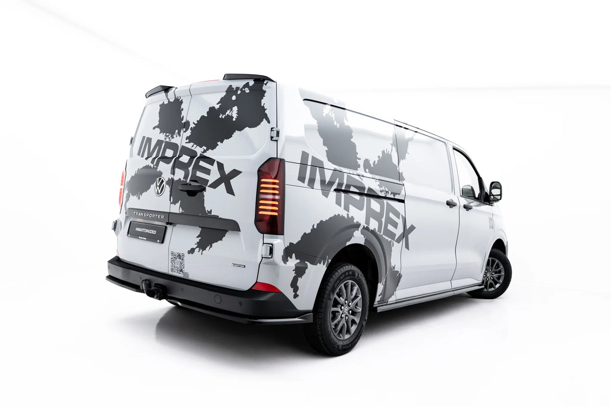 Nærbilde av Spoiler Cap med blank sort finish for Transporter T7