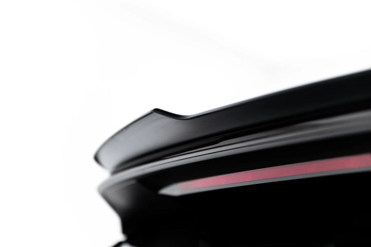 Maxton Design hekkspoiler montert på bakluken til Volvo XC90 Mk2 Facelift