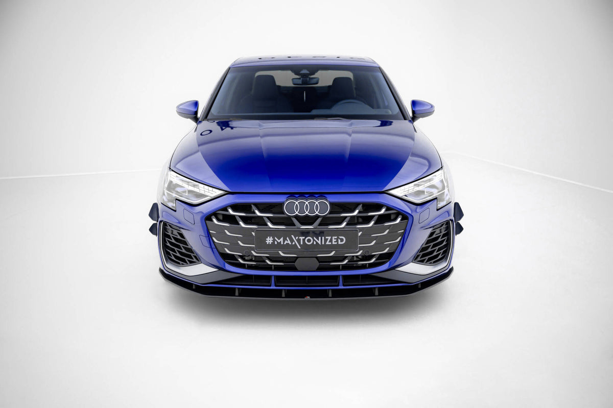 Frontsplitter for Audi S3 Sedan 8Y Facelift montert på bilfronten