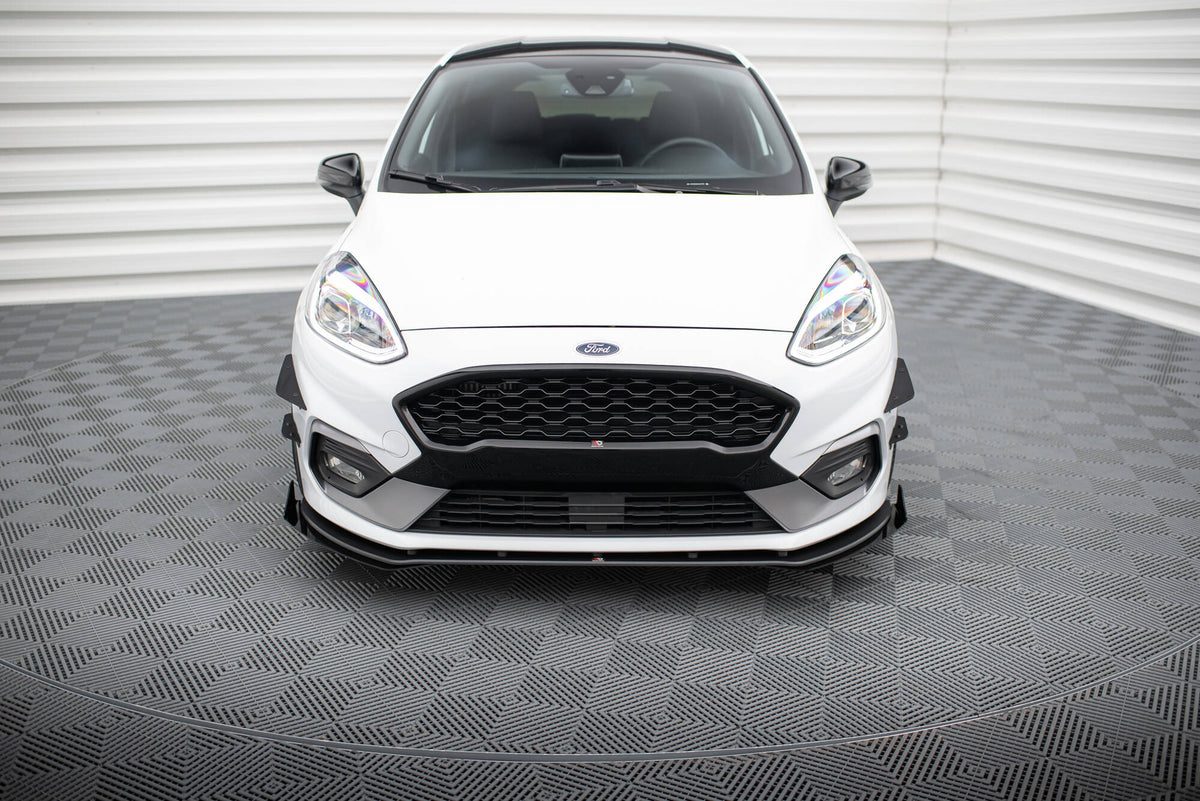 Frontsplitter med flaps montert på Ford Fiesta Mk8 ST-Line