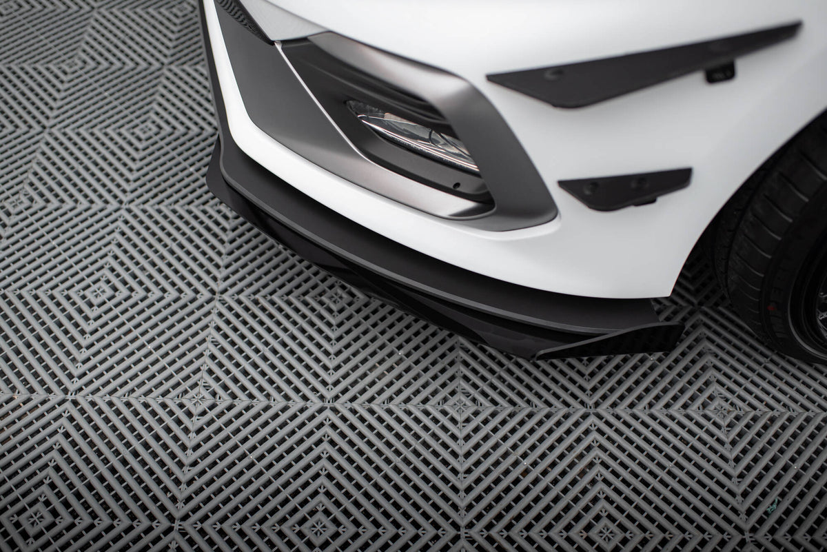 Frontsplitter til Ford Fiesta Mk8 sett fra siden