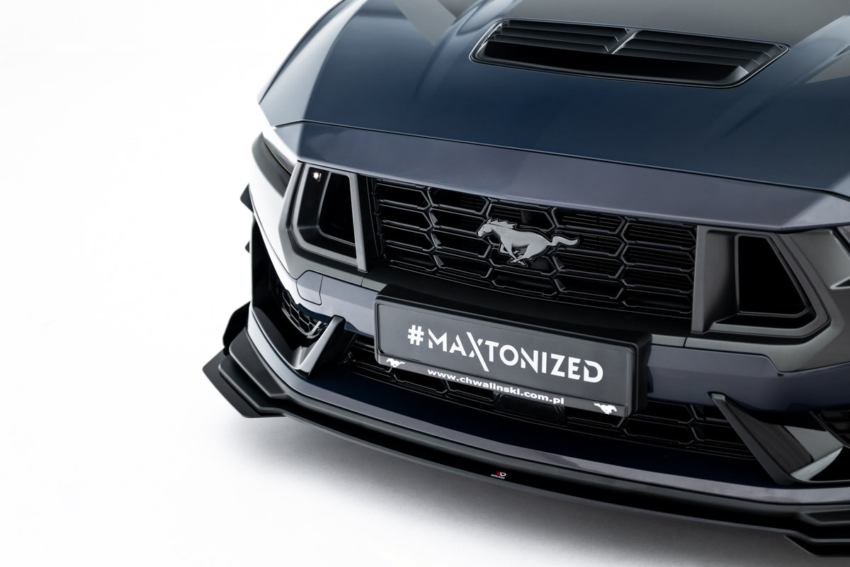 Maxton Design Street Pro frontsplitter montert på Ford Mustang Dark Horse Mk7