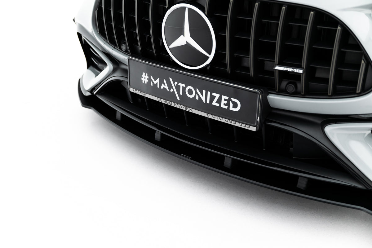 Montert frontsplitter på Mercedes-AMG CLE 53 Aero C236