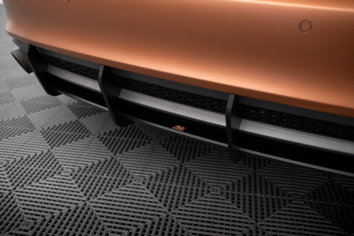 Maxton Design bakdiffusor montert på Audi A7 C7 S-Line hekk