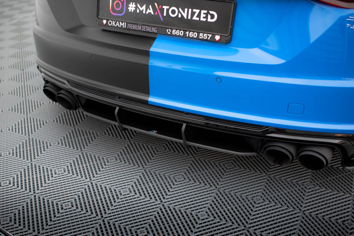 Street Pro bakdiffusor for Audi TT S 8S Facelift i matt svart sett bakfra