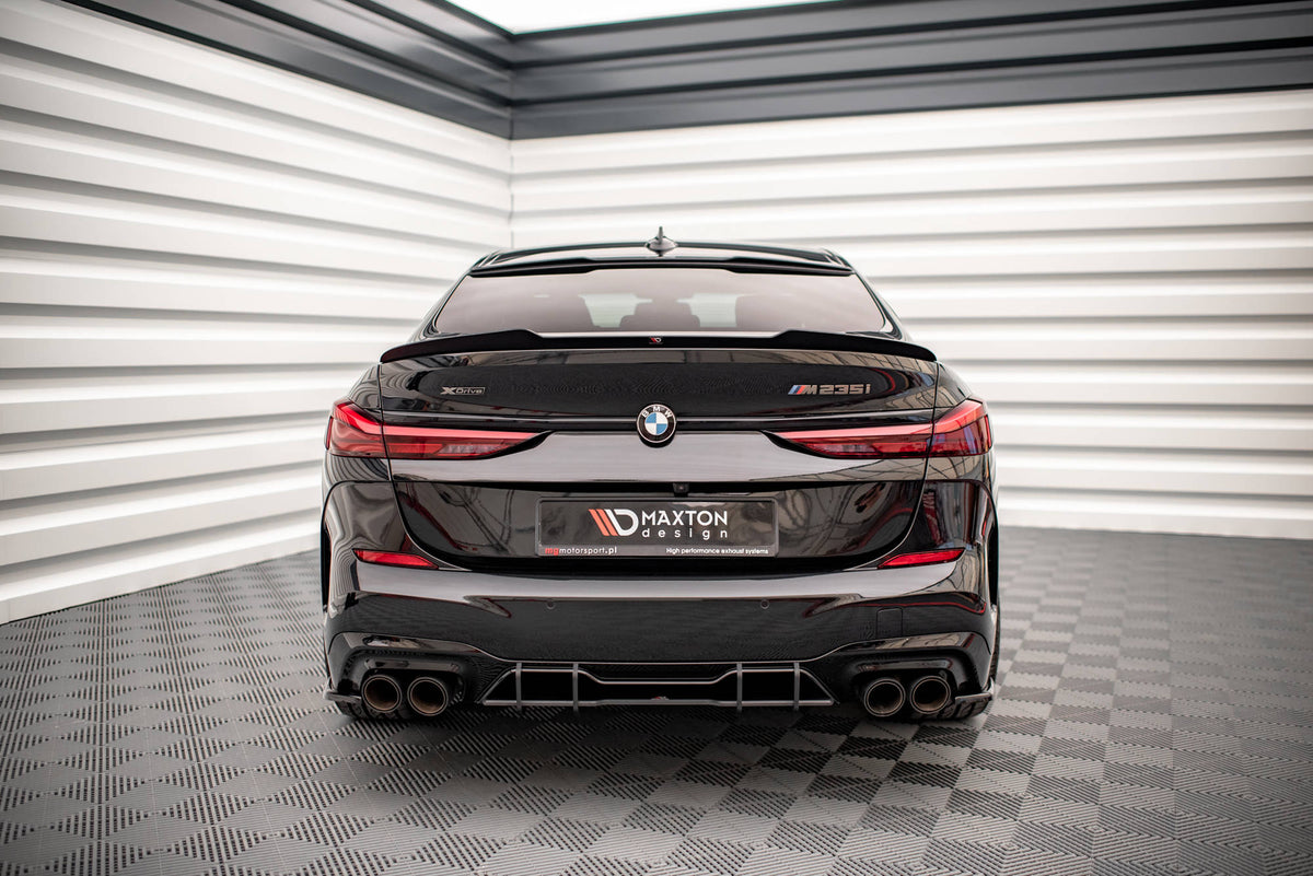 BMW M235i F44 diffuser – 10 mm ABS nærbilde