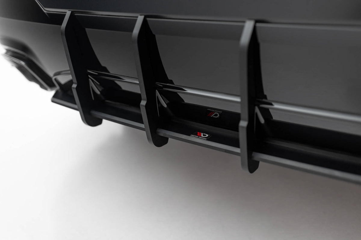 BMW M440i G22 med Street Pro bakdiffusor V1 montert – sidevinkel