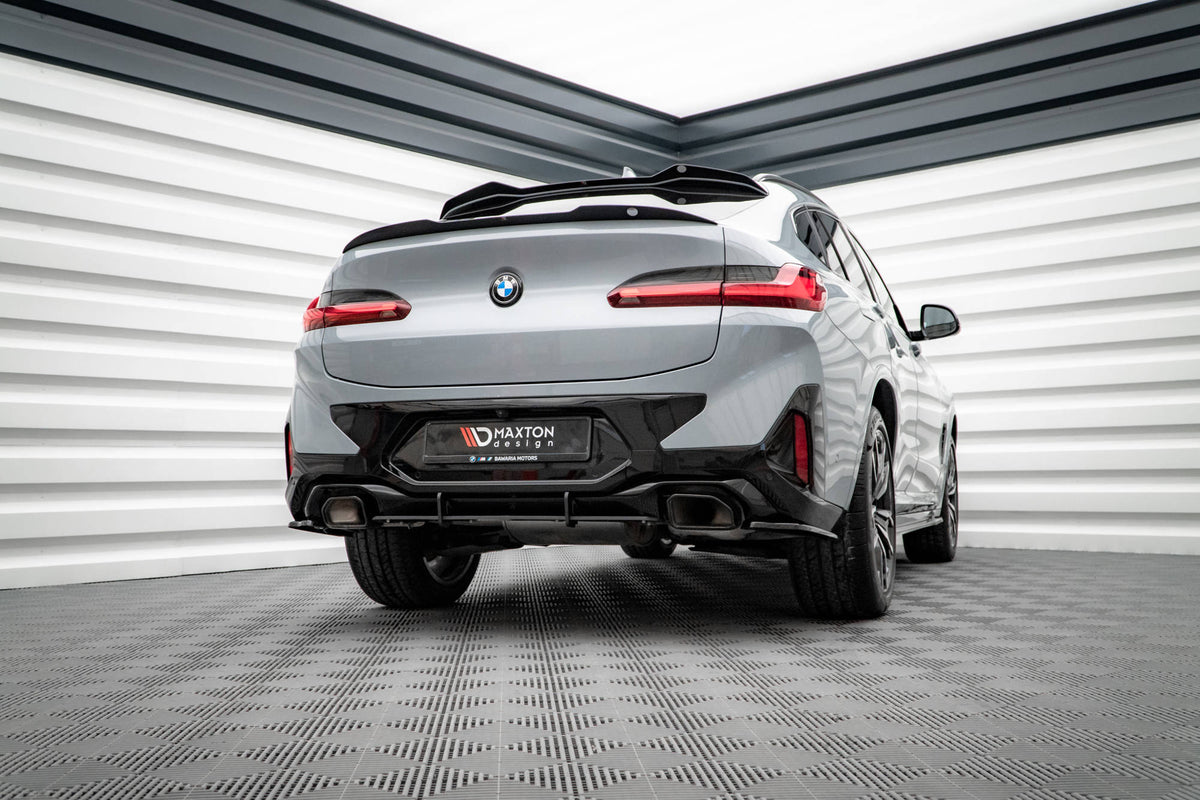 Diffuser BMW X4 M-Pakke G02 Facelift i matt svart finish, nærbilde