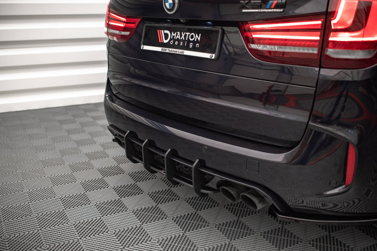 Street Pro bakdiffusor BMW X5 M F85 – Maxton Design sort ABS nærbilde