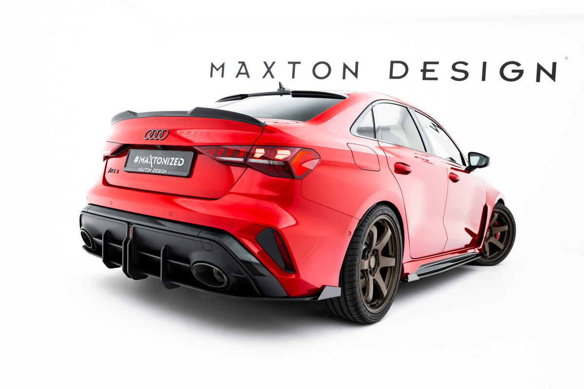 Sort bakdiffuser med flaps V1 designet for Audi RS3 8Y Facelift Sedan for sportlig utseende