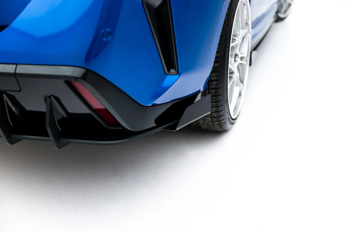 Detalj av matt overflate på Street Pro diffuser til BMW 2 Gran Coupe F74