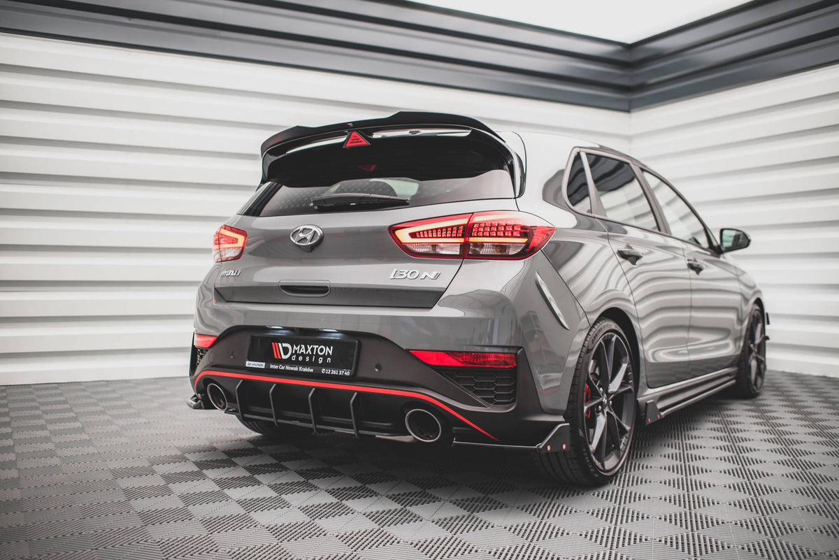 Maxton Street Pro diffuser for i30 N Facelift vist fra skrå vinkel