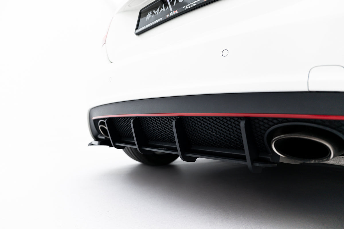 10 mm ABS-diffuser bak til Mercedes-Benz A-Klasse W176 med matt sort overflate