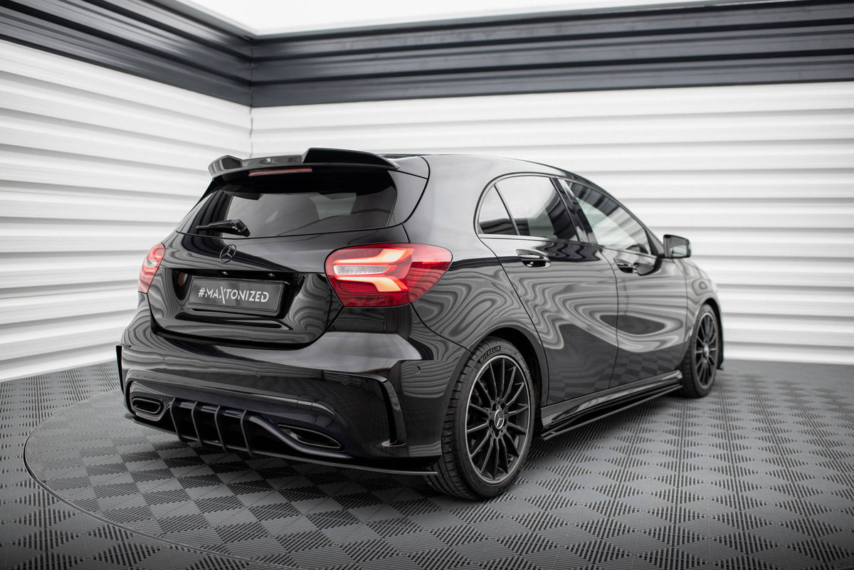 ABS-diffuser fra Maxton Design til Mercedes A-Klasse W176 sett bakfra