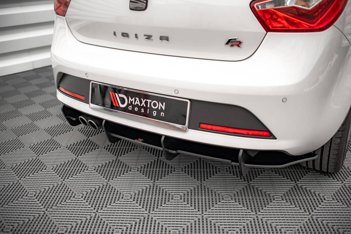 Street Pro sentral bakdiffusor montert på Seat Ibiza FR SC Mk4
