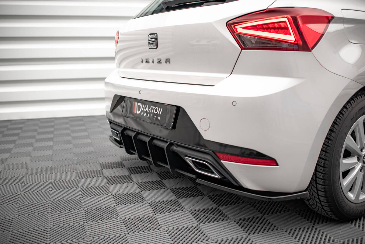 Maxton Design diffuser til Seat Ibiza FR Mk5 i nærbilde av overflaten