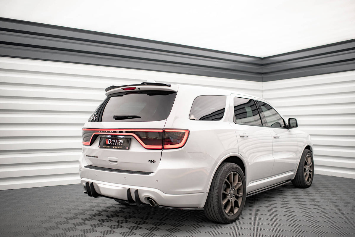 Street Pro diffuser montert på Dodge Durango RT Mk3, nærbilde av hekk