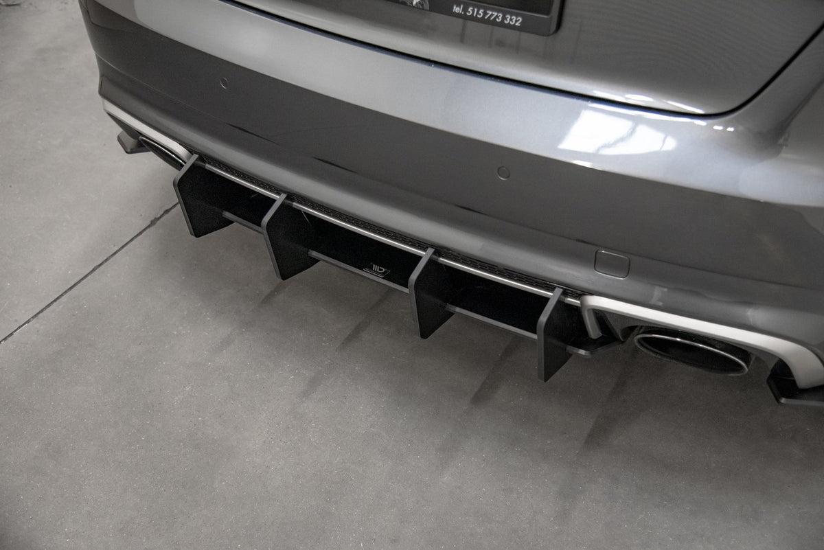 Maxton Street Pro diffuser til RS3 8V Sportback i skrå vinkel