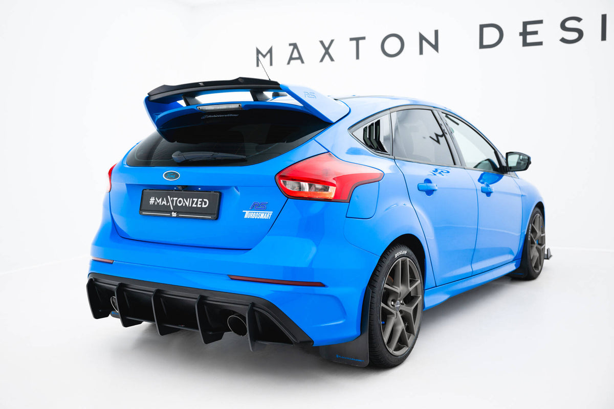 Bakdiffuser Street Pro V.2 til Ford Focus RS MK3 US-Spec, sett bakfra
