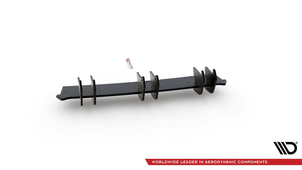 Diffuser V.2 for VW Golf 8 GTI – nærbilde av kant og finish i matt svart