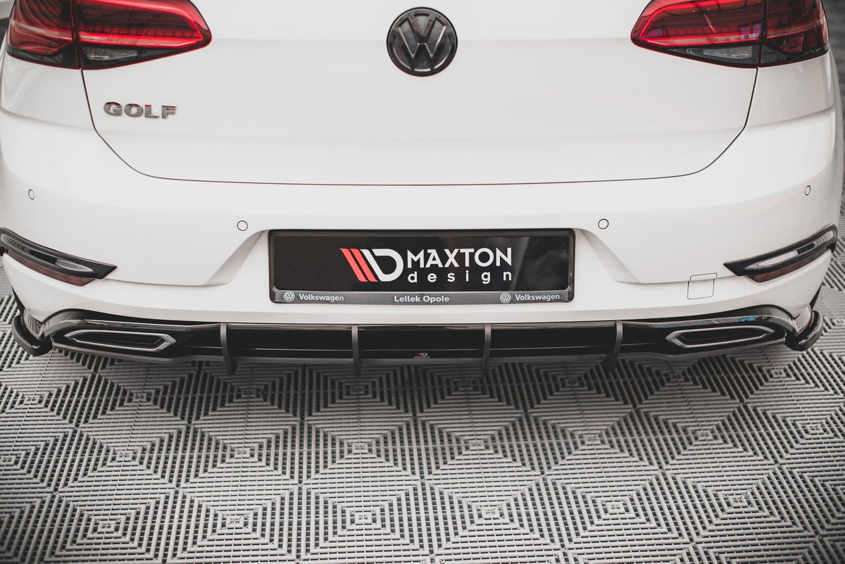 Bakre diffuser Golf R-Line Mk7 Facelift montert på støtfanger bak