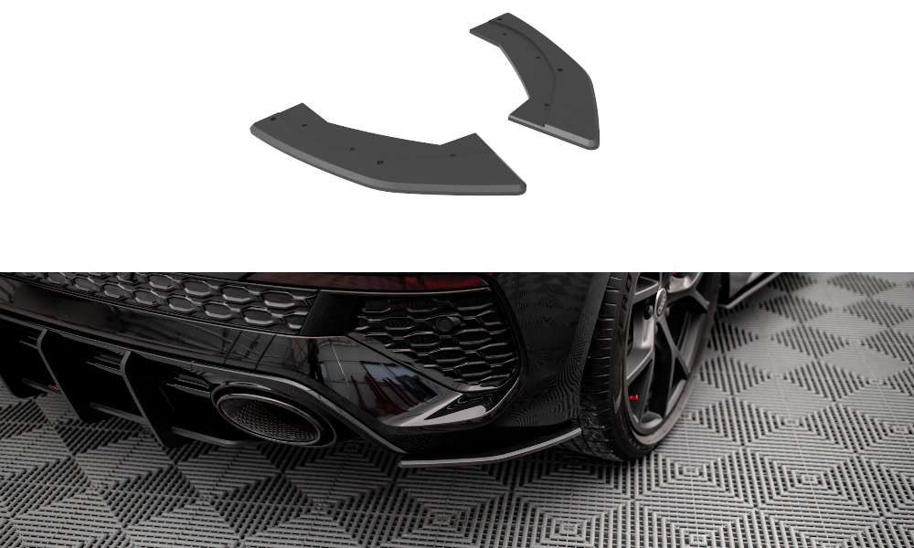 Sideflaps bak i sort finish montert på Audi RS3 Sportback 8Y for aggressivt utseende