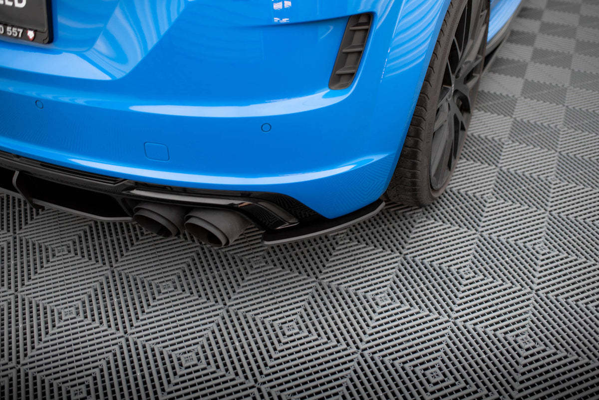 Street Pro bakre sidesplittere for Audi TT S 8S Facelift sett forfra i matt svart