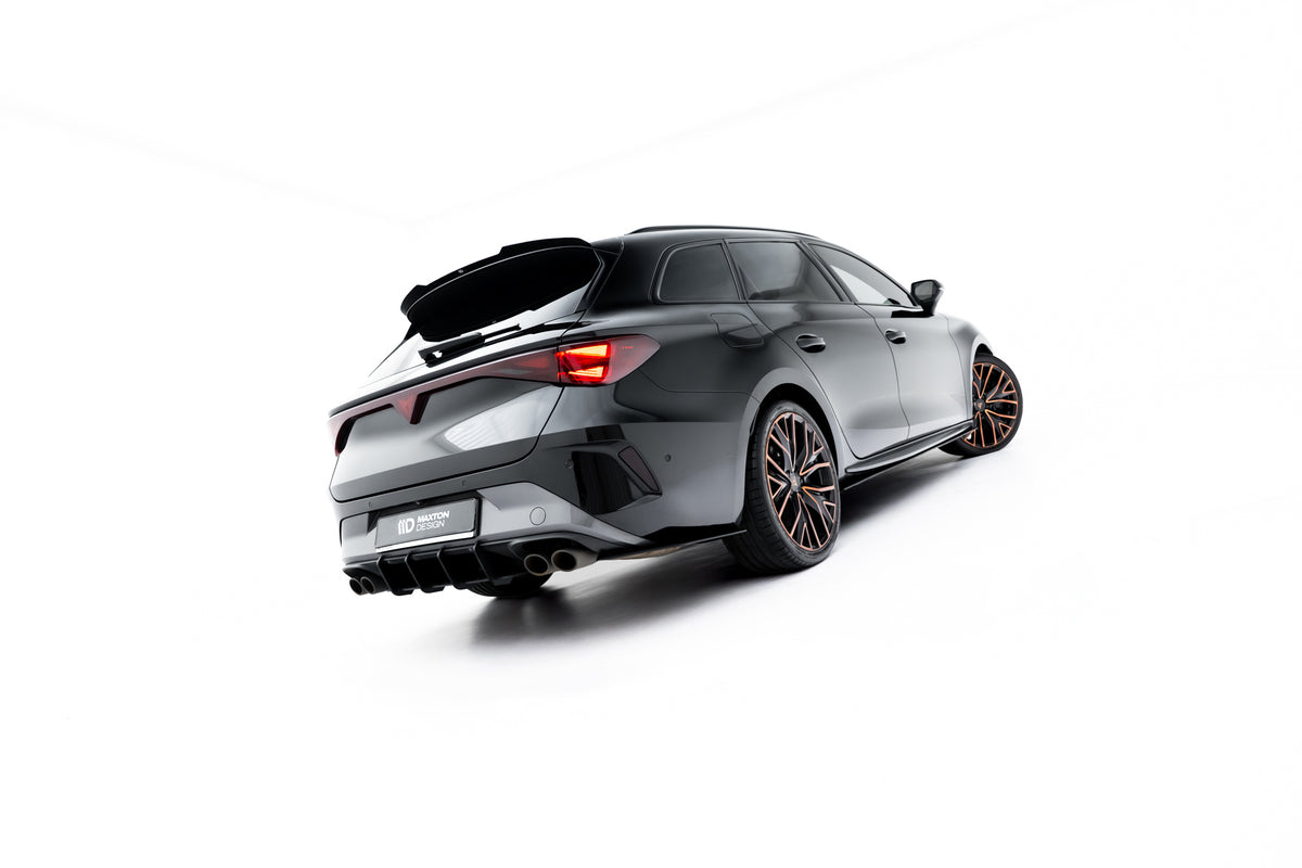 Sidesplittere bak sett bakfra på Cupra Leon ST Mk1 Facelift