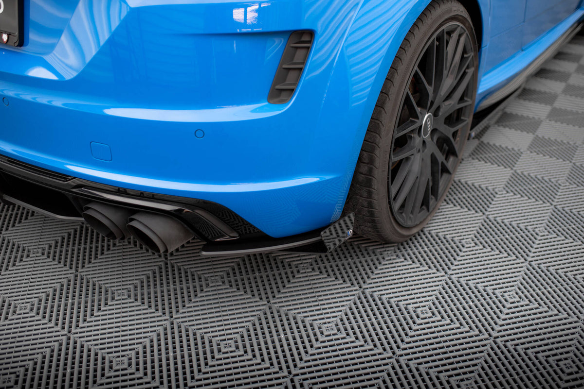 Street Pro bakre sidesplittere med flaps til Audi TT S 8S Facelift, sett ovenfra