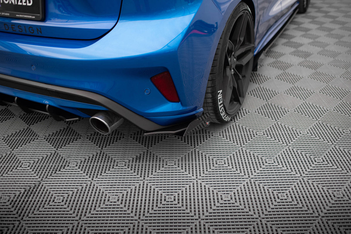 Sideflaps Bak Street Pro Ford Focus ST MK4 Kombi - FOFO4STCNC-RSD1B+RSF1G