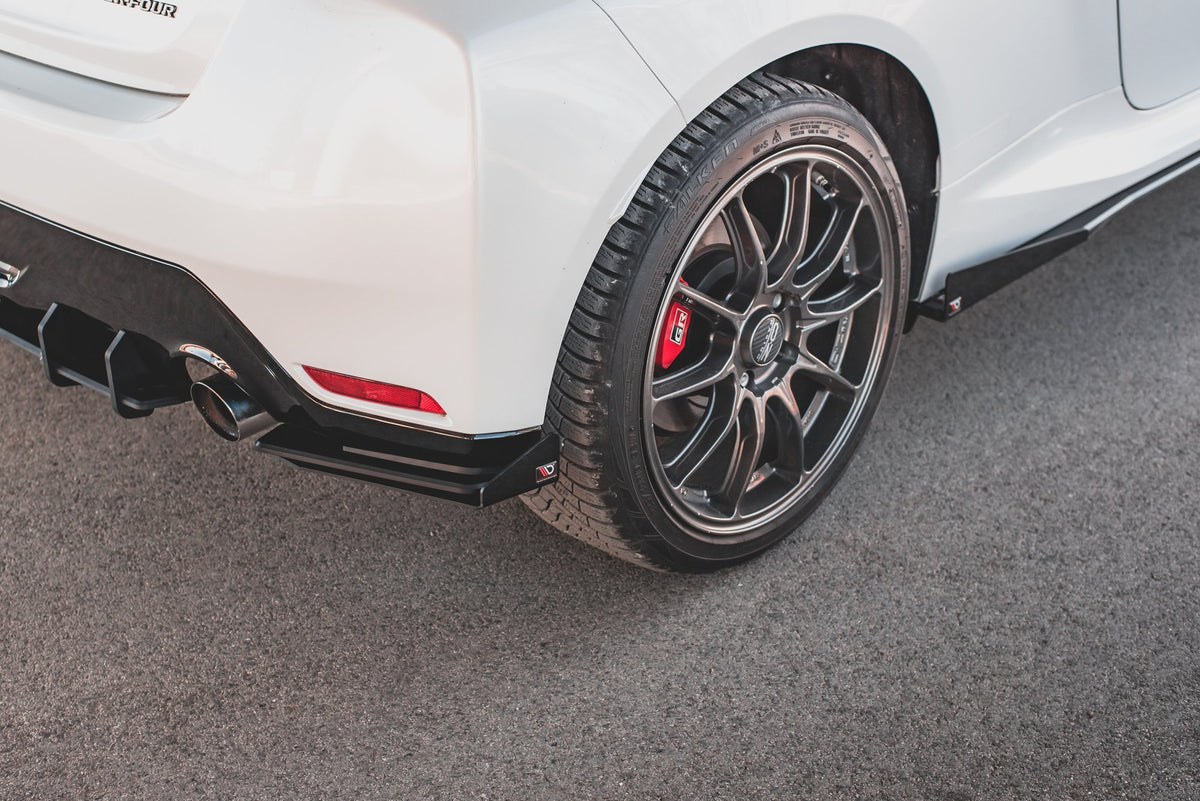Sideflaps Bak Toyota Gr Yaris MK4 With Flaps – hovedbilde