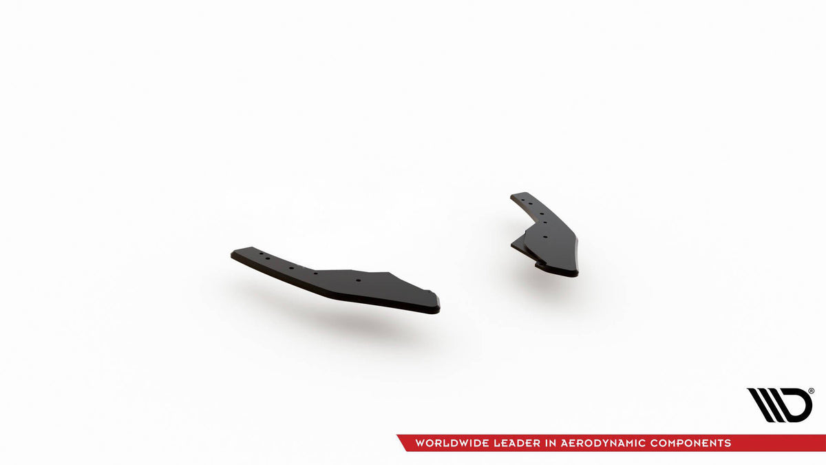 Sideflaps bak V.1 for VW Golf 8 GTI / GTE sett skrått bakfra