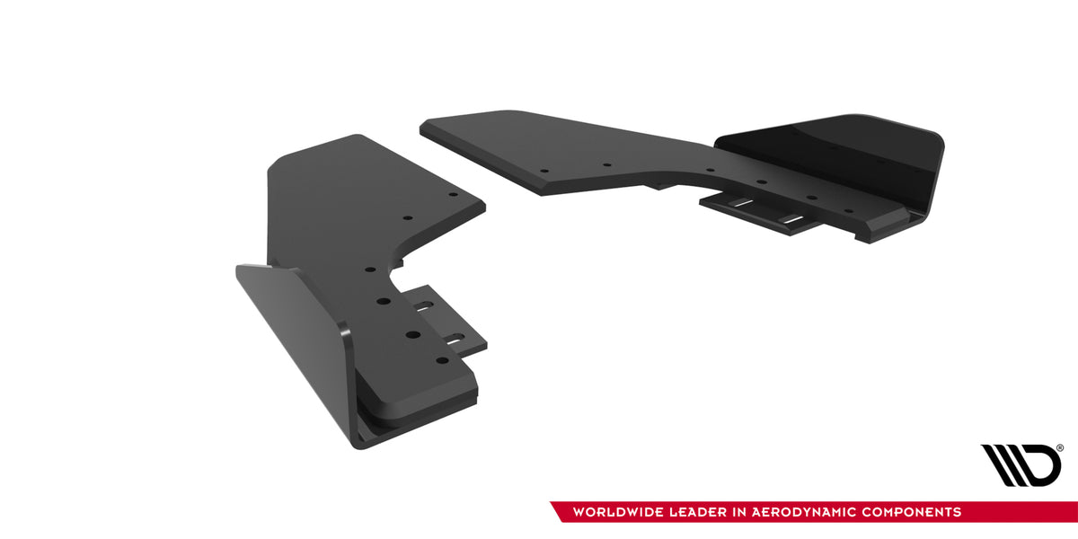 Sideflaps bak V.2 til VW Golf 8 R Facelift sett rett bakfra med baklykter synlig
