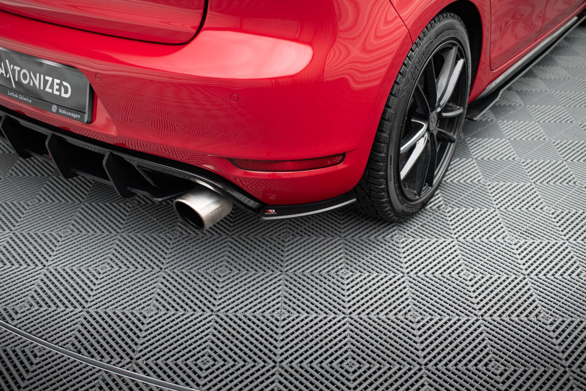Street Pro bakre sidesplitter til VW Golf GTI Mk6, sett ovenfra med matt svart overflate