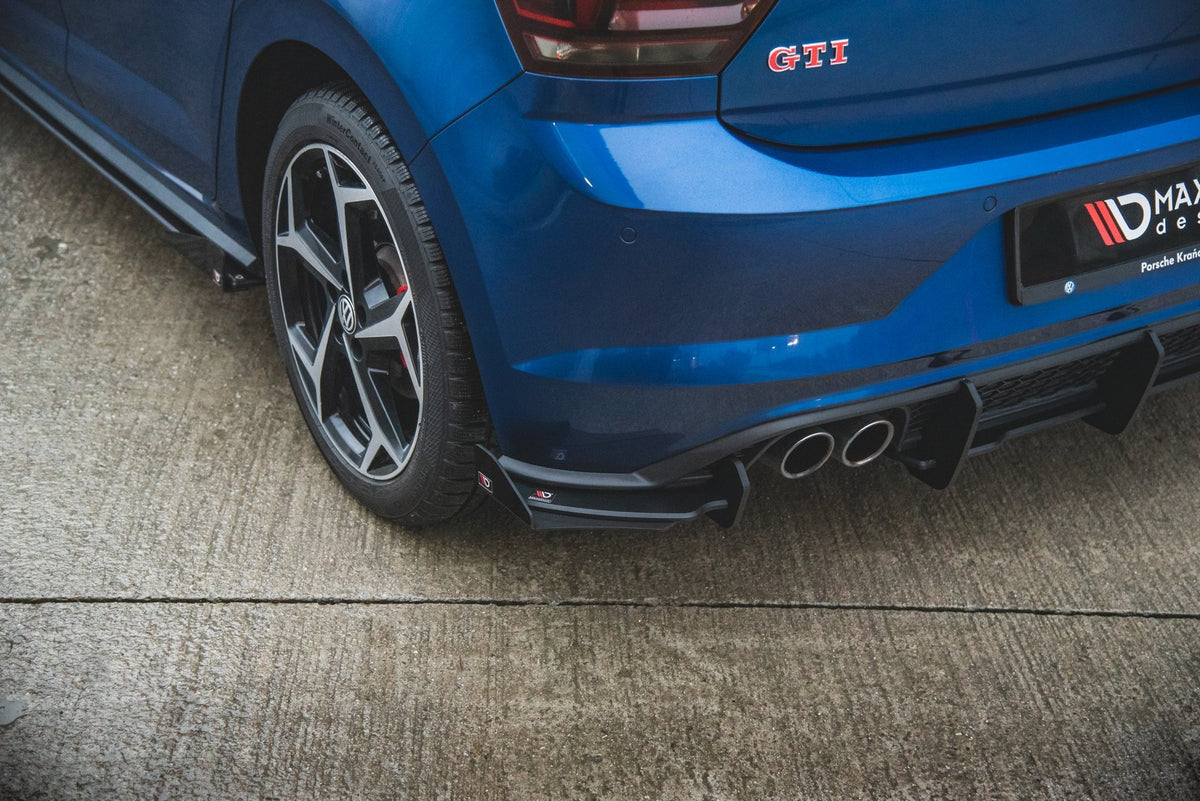 Bakre diffuser til Volkswagen Polo GTI Mk6 montert på bakfanger