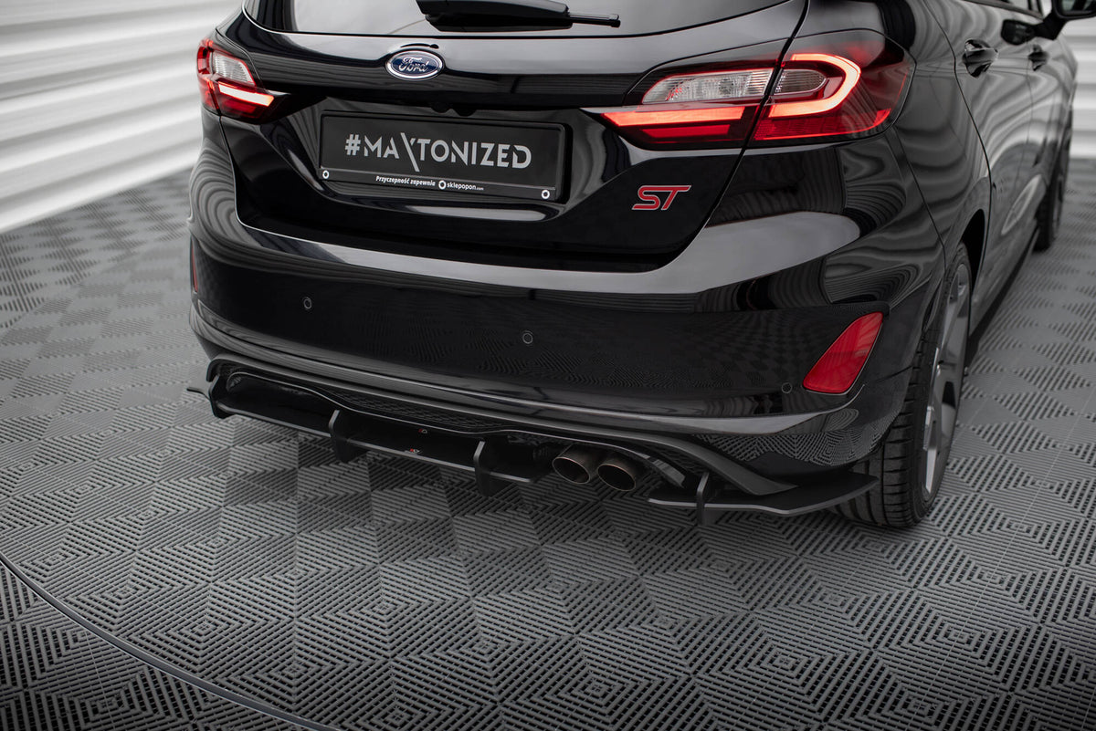 Bakre diffuser Street Pro til Ford Fiesta MK8 ST sett forfra i matt svart