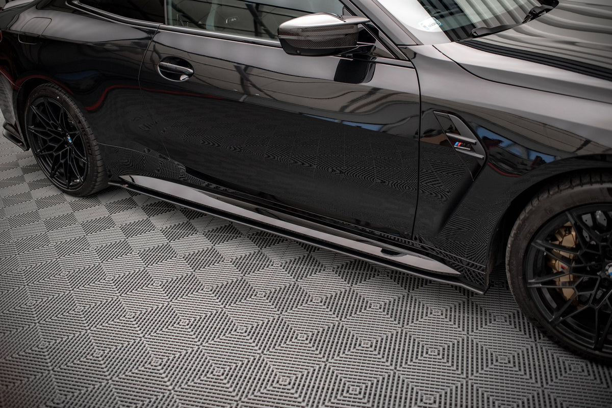 Sideskjørt til BMW M4 G82 – produktet sett forfra