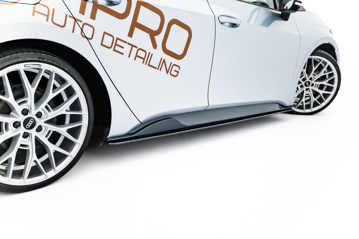 Street Pro sideskjørt diffuser montert på Cupra Born Mk1
