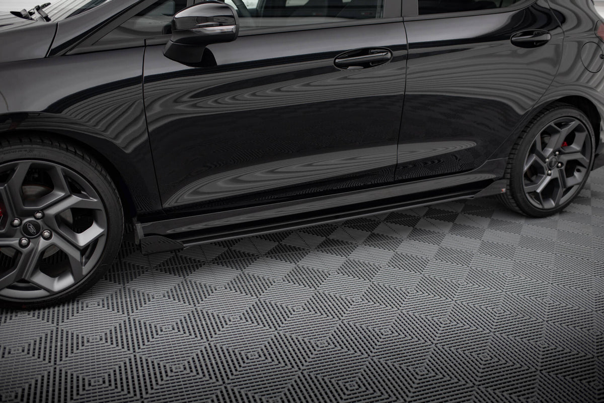 Street Pro sideskjørt diffusorer til Ford Fiesta ST MK8, sett ovenfra med begge sider synlige