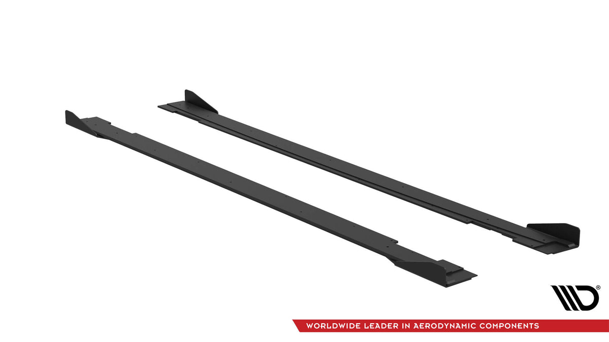 Sideskjørt med flaps for Kia Stinger Mk1, vist med monteringsutstyr