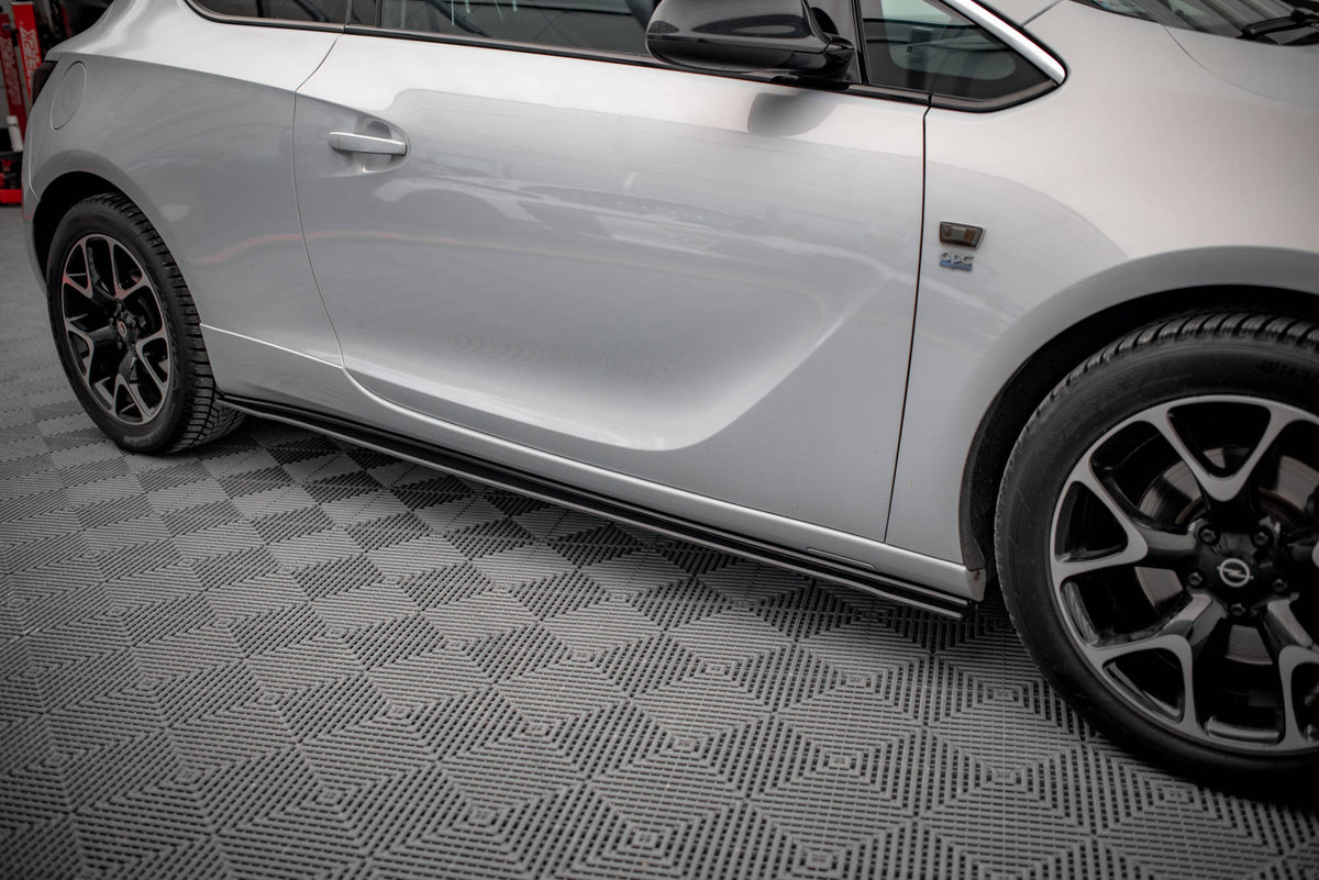 Street Pro sideskjørt diffusorer for Opel Astra GTC OPC-Line J i matt svart finish