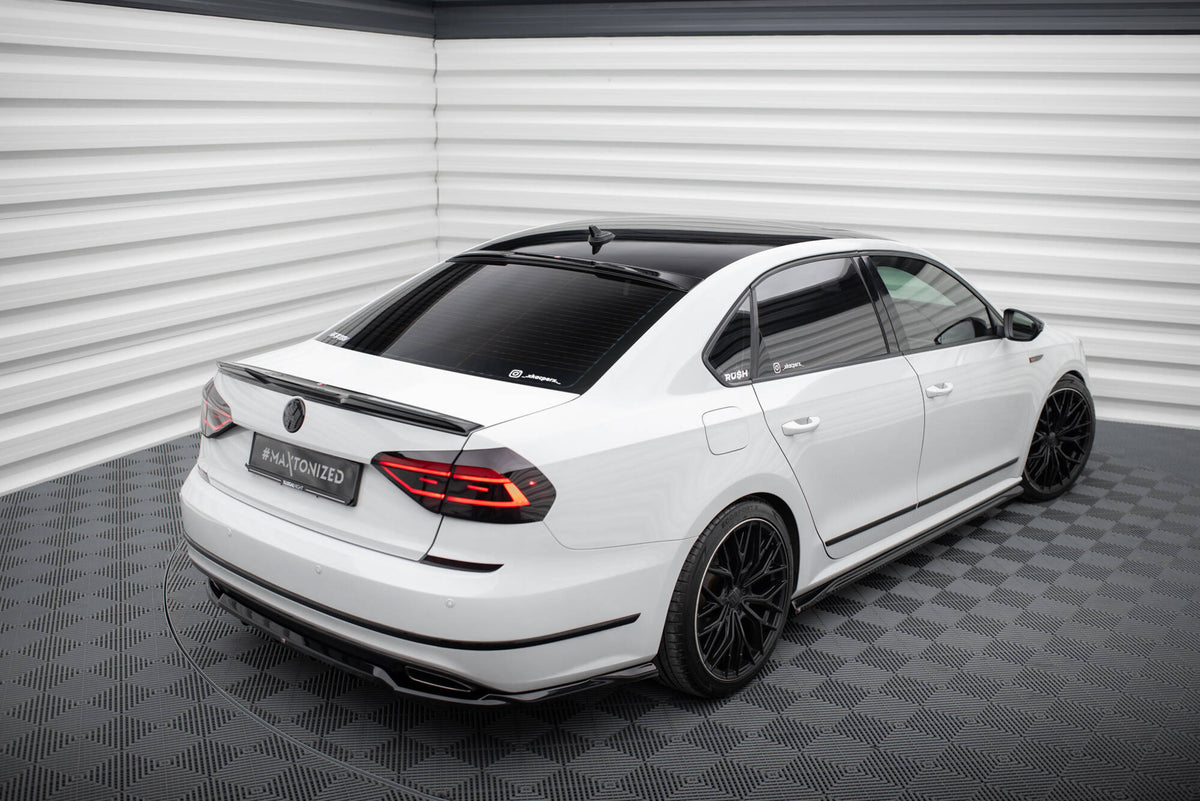 Bakrutespoiler VW Passat GT USA vist fra siden med synlig profil