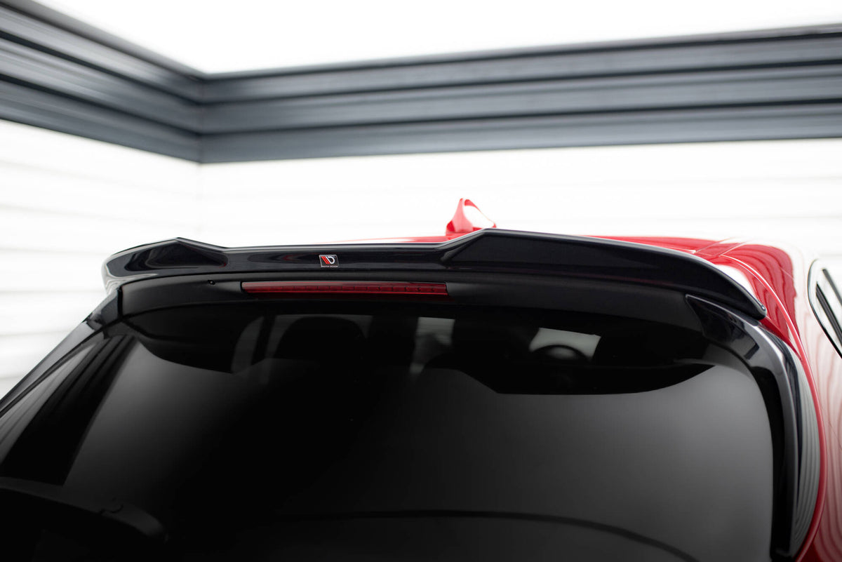 Front spoiler cap V2 til Alfa Romeo Tonale i strukturert svart finish sett forfra