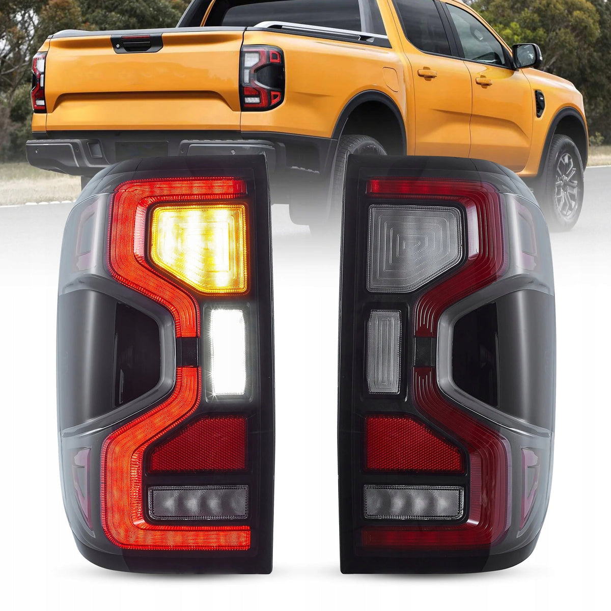 Baklykter Ford Ranger 22-25 i svart full LED med gult blinkfelt og hvitt ryggelys.