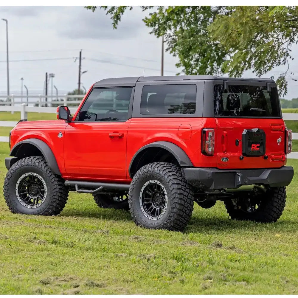 Rough Country Reservehjulholder for Ford New Bronco 2 d 21-