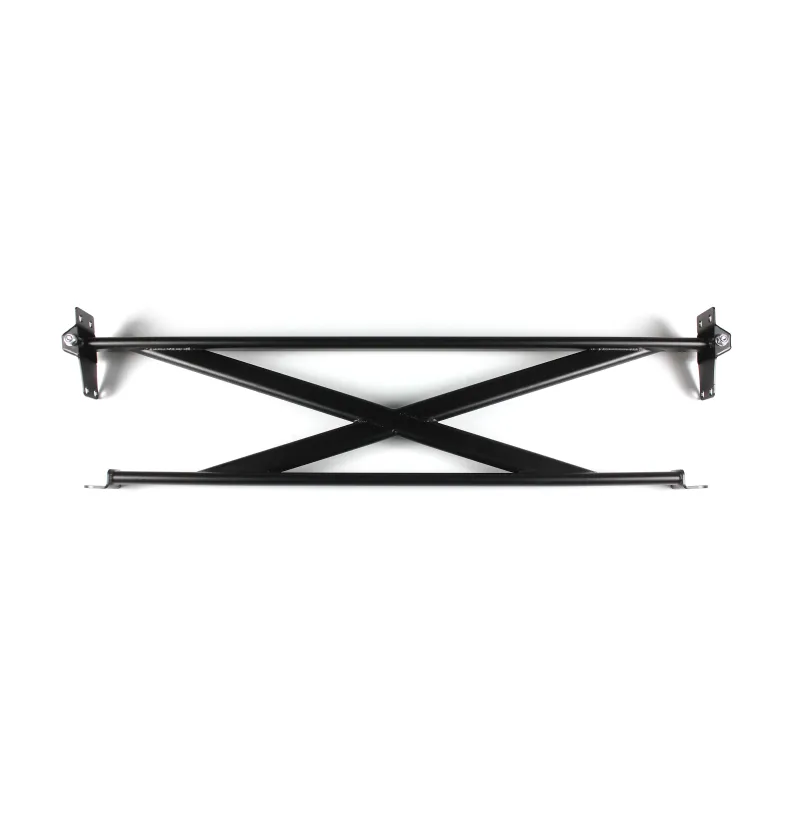 X-Brace bakre nedre avstiver for BMW F87 M2 montert i bagasjerom