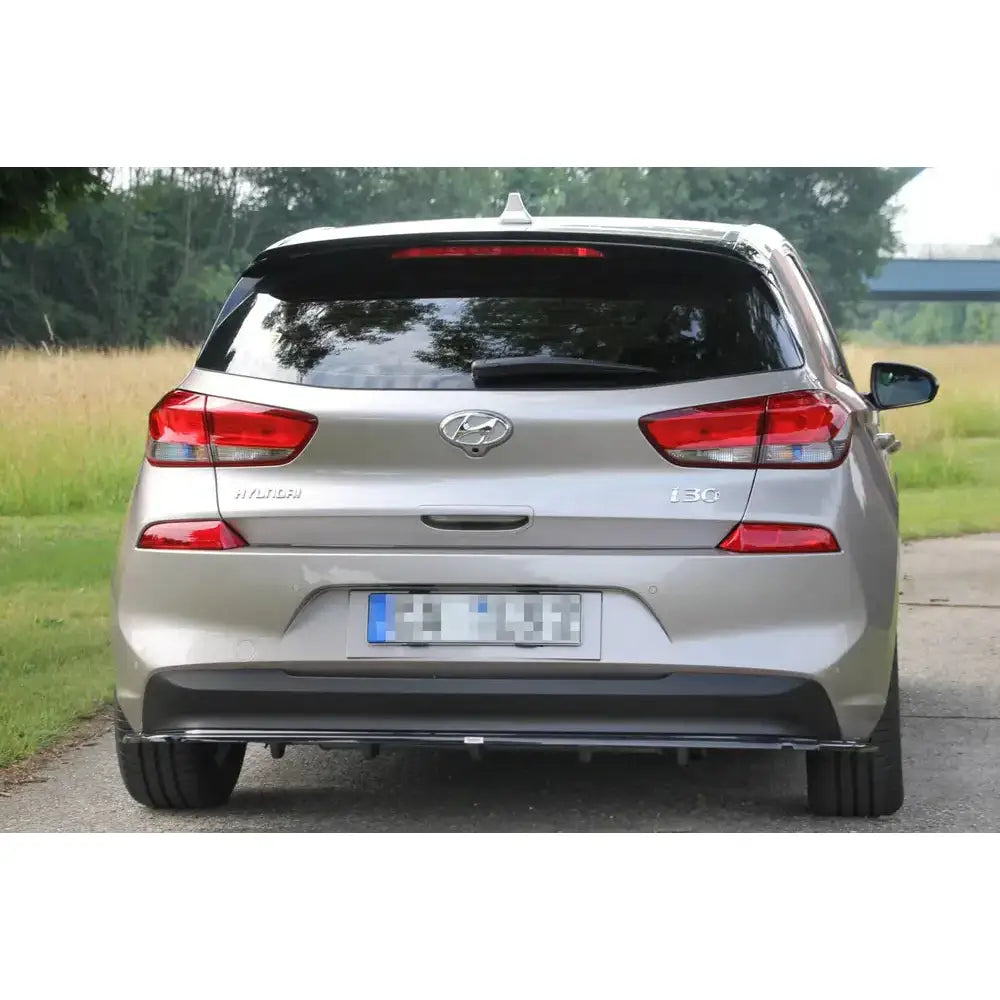 Sentersplitter bak (med Vertikale Finner) Hyundai I30 Mk3 Hatchback