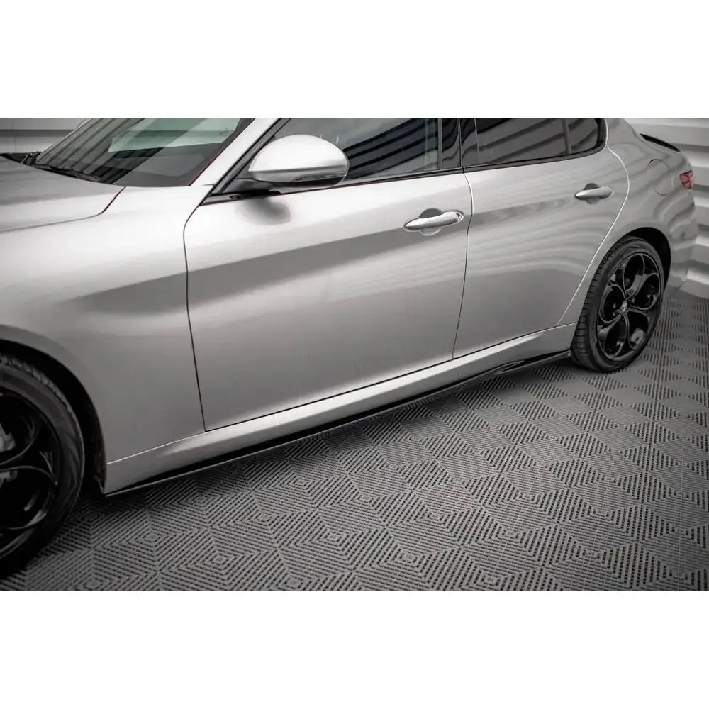 Side Skirts Diffusers Alfa Romeo Giulia Sport