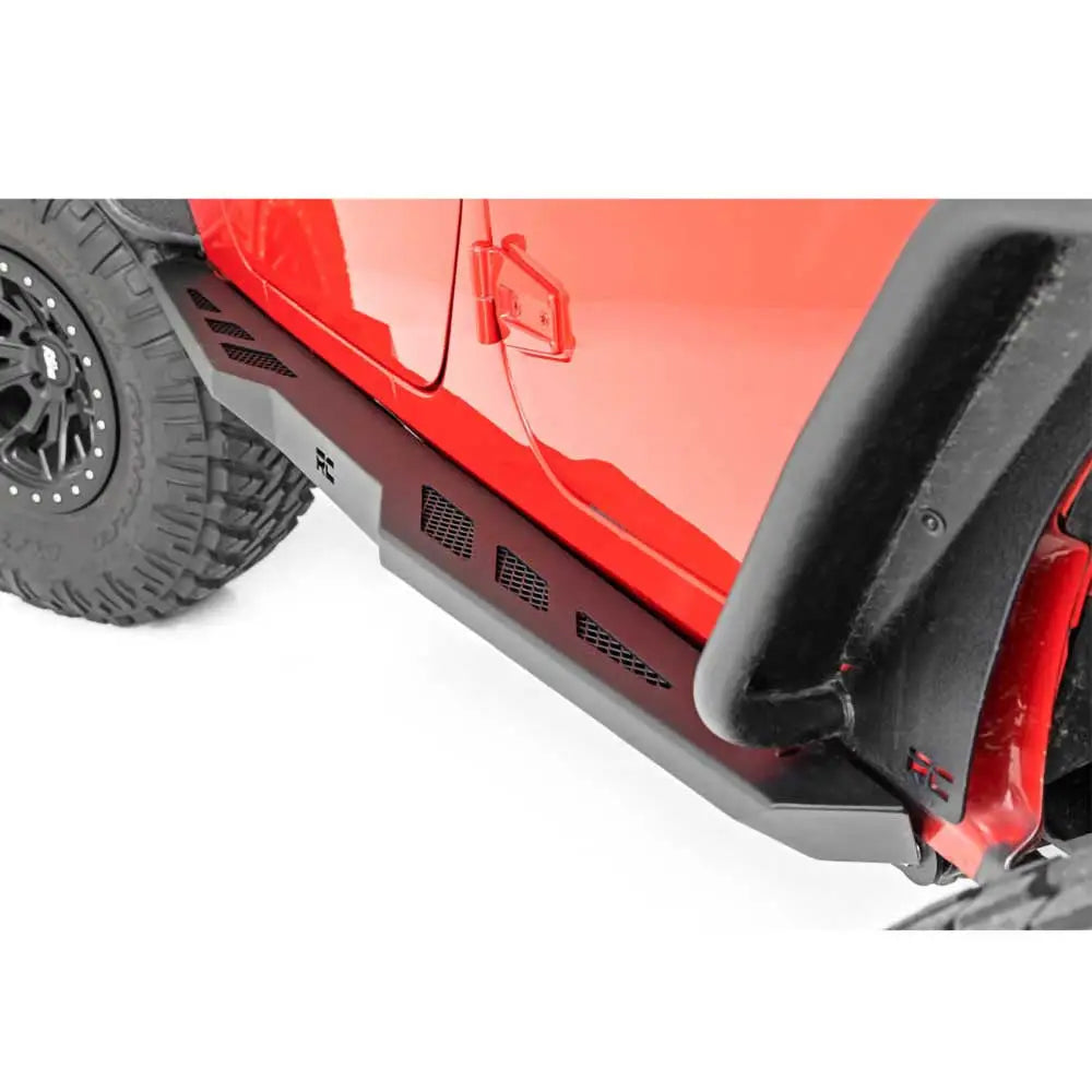 Siderør Rock Sliders Rough Country - Jeep Wrangler Jk 4 d 07-18 - 2