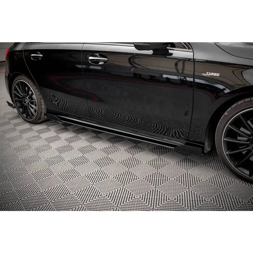 Sideskjørt Lepper Street Pro + Flaps - Mercedes A35 Amg / Amg-line Aero Pack W177 18- - 2